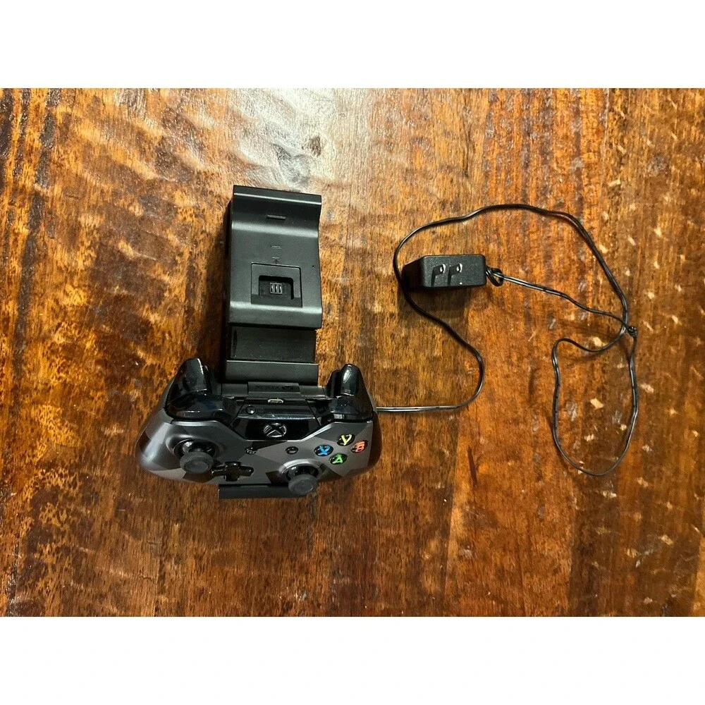 Microsoft Special Edition Covert Forces Wireless Controller Xbox One Camouflage